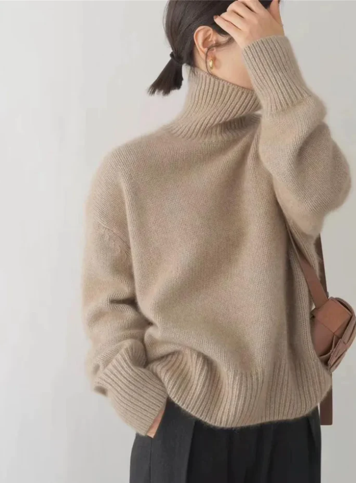 Women's Oversized Turtleneck Jumper | Ribbed
