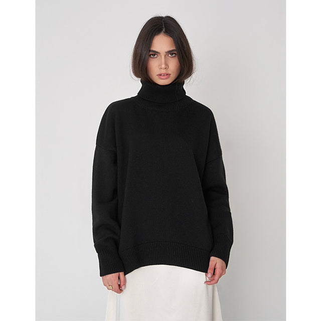 Women's Oversized Turtleneck Jumper | Winter
