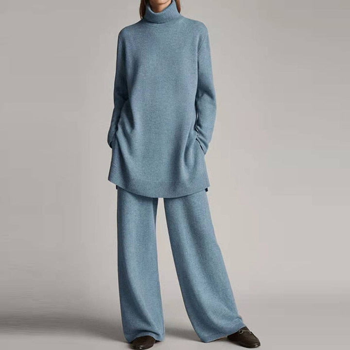 Women’s Relaxed Turtleneck Set | Winter