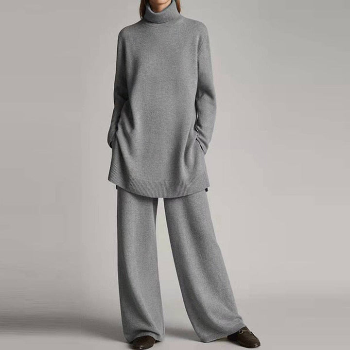 Women’s Relaxed Turtleneck Set | Winter