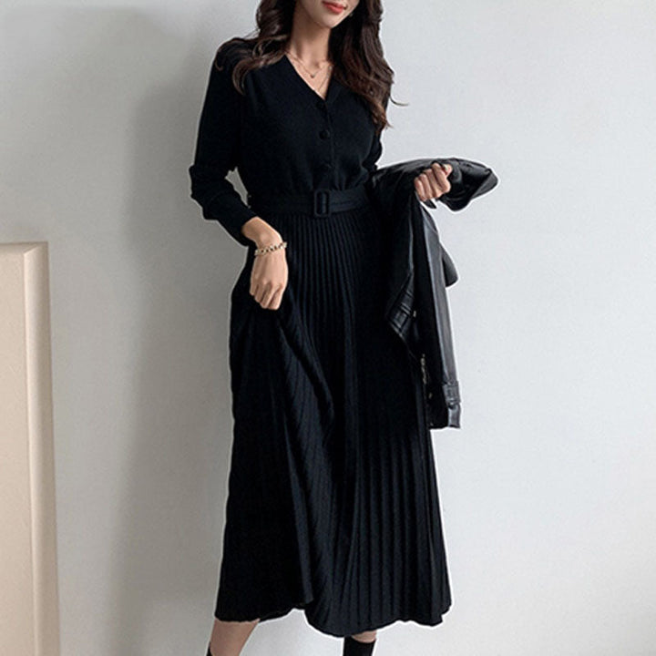 Women’s Pleated Knitted Belted Dress | Midi