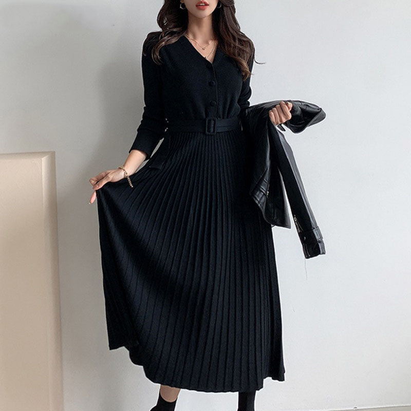 Women’s Pleated Knitted Belted Dress | Midi