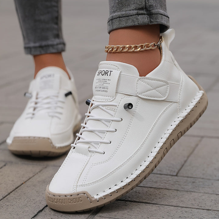 Women's Casual Comfort Sneakers | Flat
